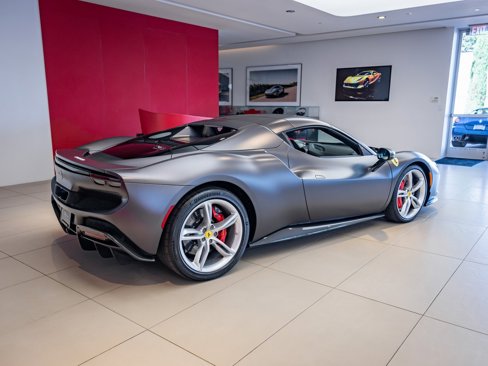 Used 2023 Ferrari 296 GTS image 31