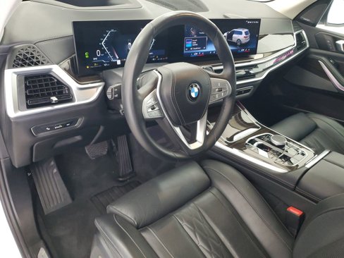 Used 2025 BMW X7 xDrive40i image 21