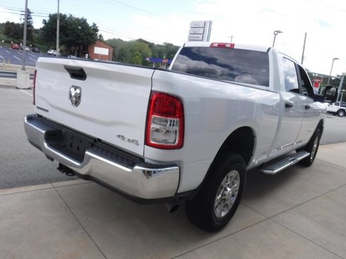 Used 2024 RAM 2500 Big Horn image 10