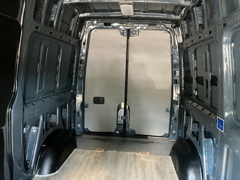 Used 2019 Mercedes-Benz Sprinter 144 image 10