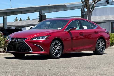 New 2025 Lexus ES 300h w/ Premium Package image 8