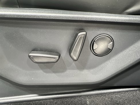 Used 2025 Ford Expedition Active image 12