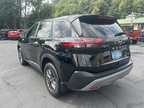 Used 2023 Nissan Rogue S image 8