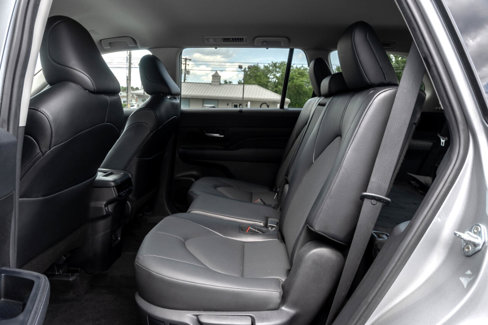 Used 2024 Toyota Grand Highlander AWD image 19