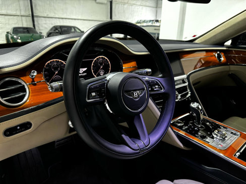 Used 2021 Bentley Flying Spur W12 image 12