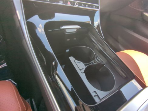 New 2025 Mercedes-Benz C 300 Sedan image 8