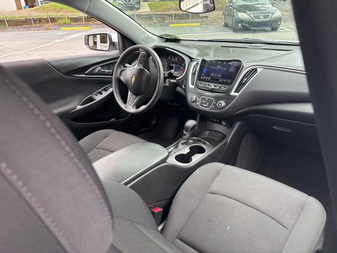 Used 2023 Chevrolet Malibu LS w/ Driver Confidence Package image 6