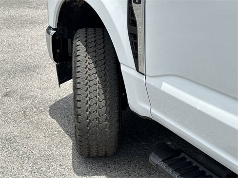 New 2025 Ford F350 XLT w/ FX4 Off-Road Package image 31