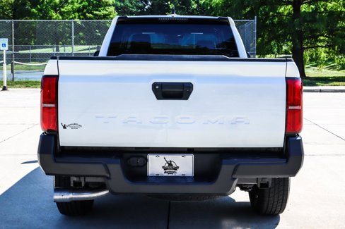 Used 2024 Toyota Tacoma SR image 17