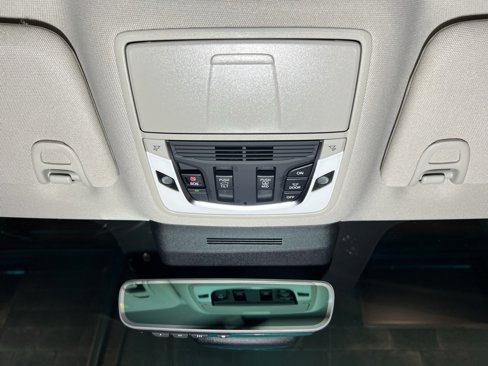 Used 2025 Acura MDX w/ Advance Package image 31