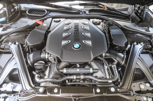 New 2026 BMW 760i xDrive w/ Premium Package image 23