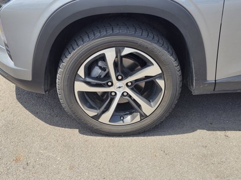 Used 2024 Chevrolet Trax RS image 9
