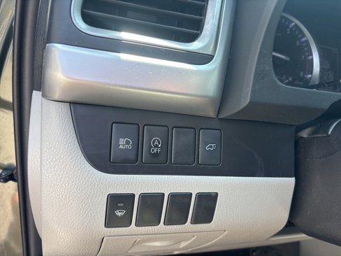 Used 2019 Toyota Highlander XLE image 15
