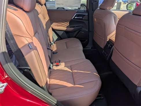 New 2025 Mitsubishi Outlander SEL image 32