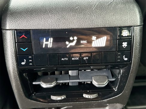 Used 2022 Jeep Grand Cherokee L Limited image 25