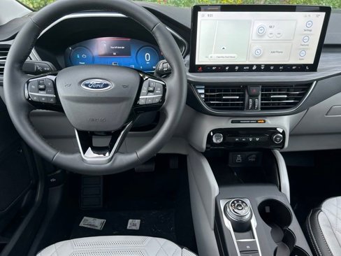 New 2024 Ford Escape SE w/ PHEV Premium Package image 11