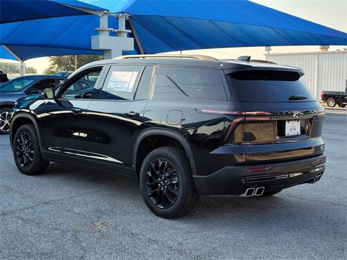 New 2026 Chevrolet Traverse LT w/ Midnight/Sport Edition image 3