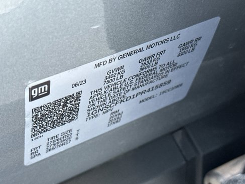 Used 2023 Chevrolet Suburban Premier image 38