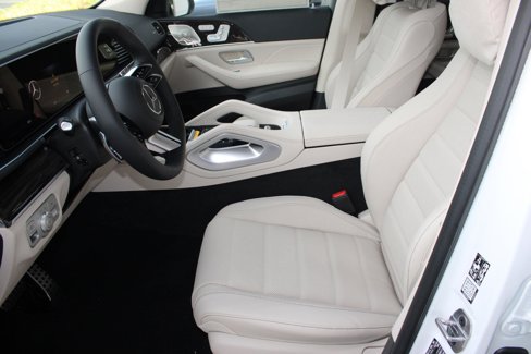 New 2025 Mercedes-Benz GLS 450 4MATIC image 5