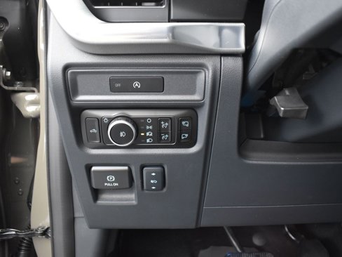 New 2025 Ford F150 Lariat w/ Equipment Group 502A High image 12