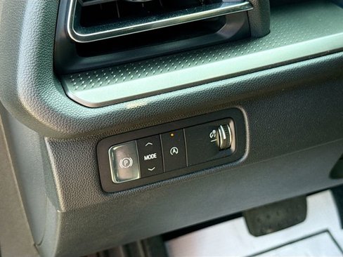 New 2026 Chevrolet Traverse LT w/ Driver Confidence Package image 11