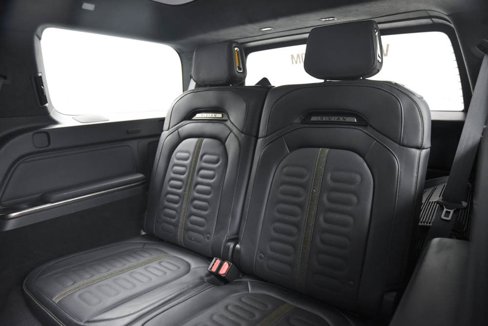 Used 2024 Rivian R1S Adventure image 13