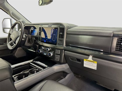 New 2025 Ford F250 Lariat w/ Chrome Package image 30
