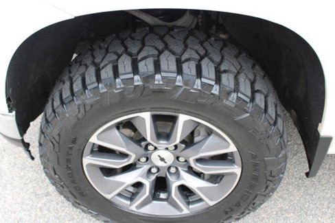 Used 2020 Chevrolet Silverado 1500 LTZ image 14