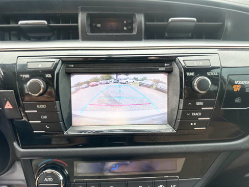 Used 2016 Toyota Corolla LE image 16
