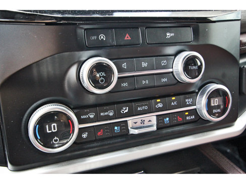 Used 2024 Ford Expedition Limited image 25