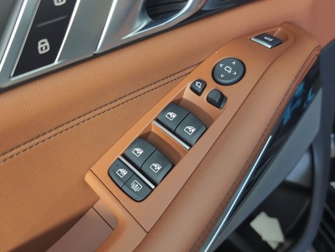 New 2026 BMW X7 M60i image 46