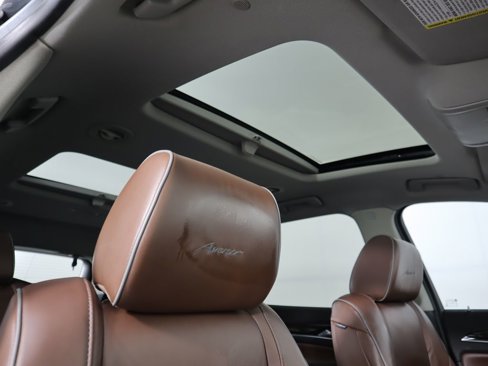 Used 2018 Buick Enclave Avenir w/ Avenir Technology Package image 19