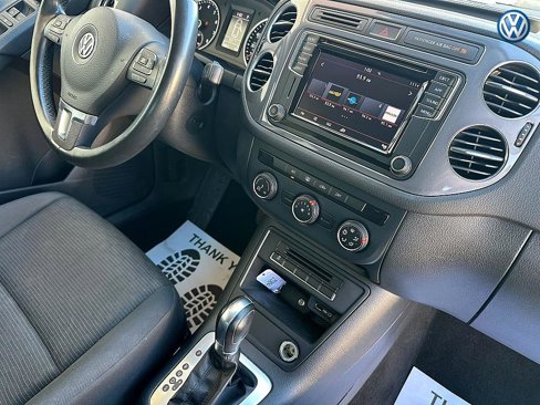 Used 2017 Volkswagen Tiguan Limited image 22