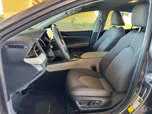 Used 2024 Toyota Camry LE image 11