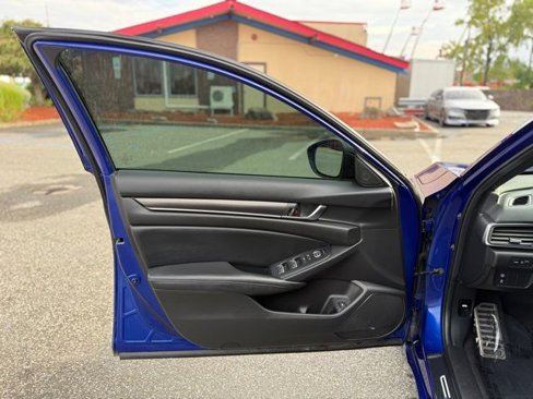 Used 2022 Honda Accord Sport image 16