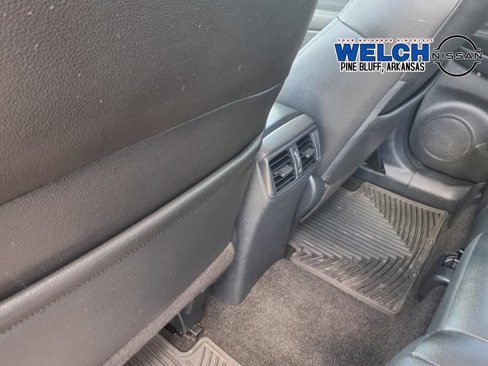 Used 2019 Nissan Rogue SL image 10