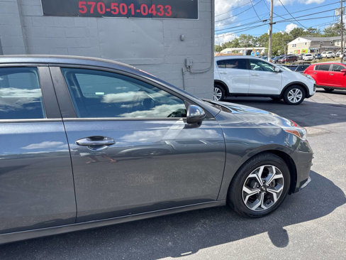 Used 2019 Kia Forte LXS image 9