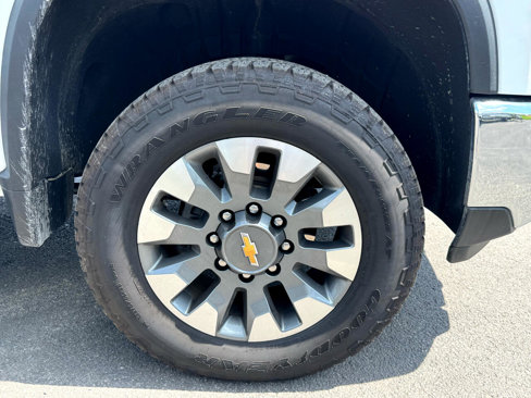 Used 2025 Chevrolet Silverado 2500 LT w/ All Star Edition image 35