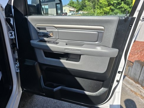 Used 2018 RAM 1500 Big Horn image 18