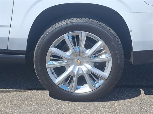 Used 2024 Chevrolet Suburban High Country w/ Premium Package 2 image 8
