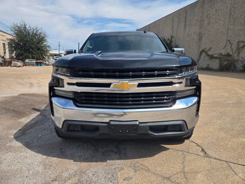 Used 2019 Chevrolet Silverado 1500 LT w/ Texas Edition image 2