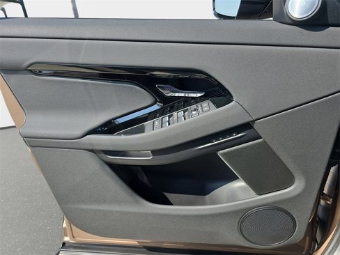New 2026 Land Rover Range Rover Evoque Dynamic SE image 27