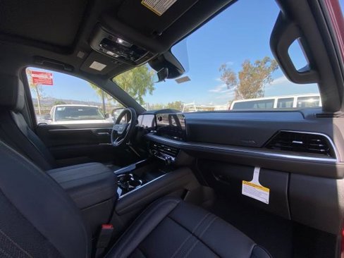 New 2026 Chevrolet Suburban High Country w/ LPO, Get Active Package image 30