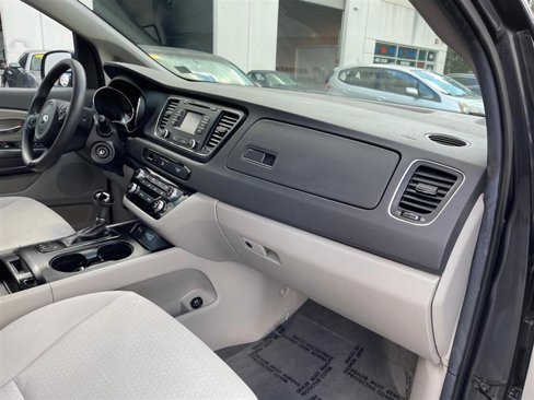 Used 2016 Kia Sedona LX w/ LX Convenience Package image 56