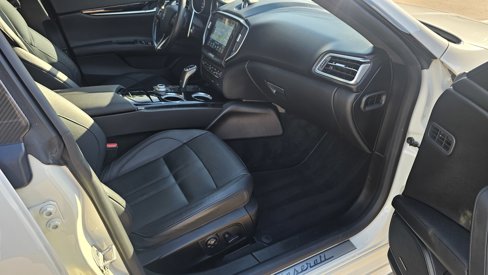 Used 2020 Maserati Ghibli GranSport image 35