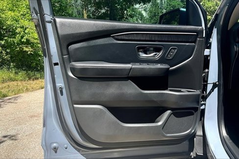 Used 2025 Honda Pilot Elite image 20