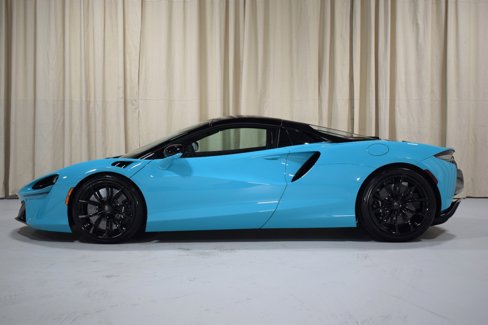 New 2025 McLaren Artura Spider image 6