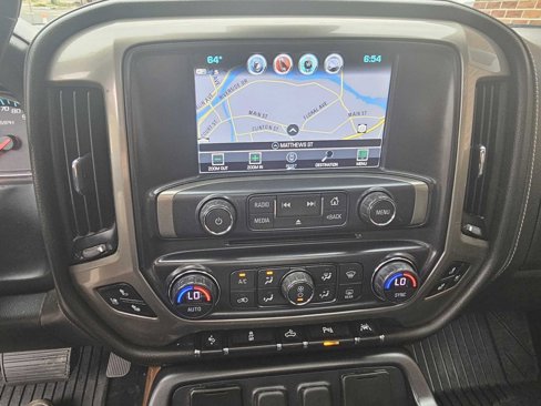 Used 2017 Chevrolet Silverado 1500 High Country image 17
