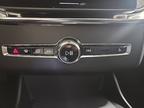 New 2026 Volvo XC90 T8 Plus image 15