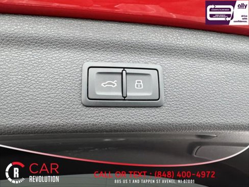 Used 2024 Audi Q3 2.0T Premium image 8